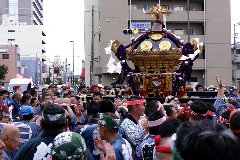 いよいよ神社へ宮入道中.'15.09.13.