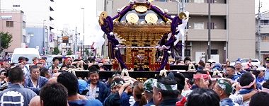 街道を横断.'15.09.13.