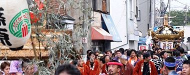 続いて宮神輿。'15.09.13.