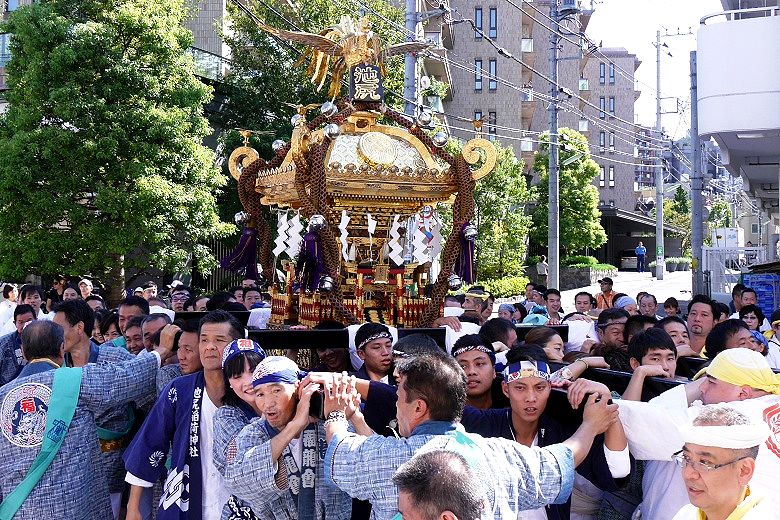 四ツ角を北進へ。'15.09.20.