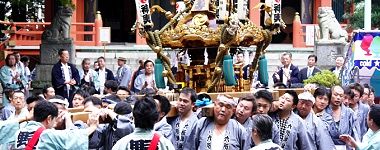 神楽殿へ。'15.09.27.