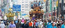横山辻から御旅所の札の辻を渡御。09.08.09.