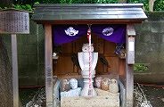 フクロウ祠。09.10.04.