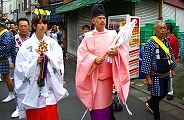 神職は祭り装束なのか。09.10.04.