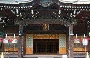 別表神社ゆえの拝殿。09.10.04.