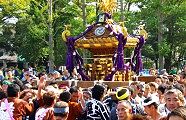 正面玄関での差し上げご挨拶に向かう。09.10.18.