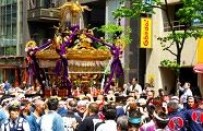 美形の八棟屋根千貫神輿。'10.05.05.