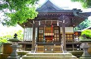 岡の上の社殿。'10.05.23.