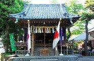 石段登れば社殿。'10.05.16.