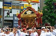 本郷二丁目交差点折り返し。'10.05.23.