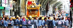 銀杏印半纏の宮元町会神輿。'10.05.30.