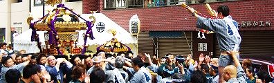 浅一西お神酒所で木が入る。'10.05.30.
