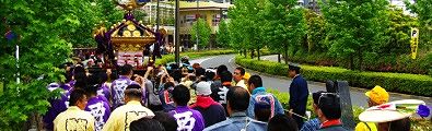 ララテラスと後方の高層マンション群。'10.05.30.