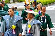 古式の正装役員。'10.05.30.