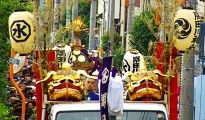 水神社である高張提灯。'10.06.13.