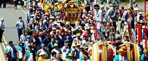御太鼓と神輿と山車の祭礼行列。'10.07.18.