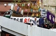 バックのまま坂道を降りる。'10.07.31.