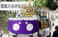 そのまま参道から鳥居国道へとバックする。'10.07.31.