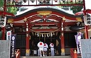 居木神社拝殿。'10.08.22.