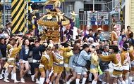 遮断器気にしながらの足早や横断。'10.08.08.