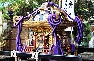 大屋根支える四隅の支柱。'10.09.12.