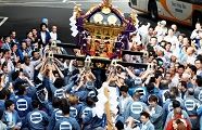 差し上げも重たすぎて左右の担ぎ手息合わず。。'10.09.12.