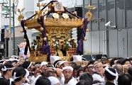 短い担ぎに熱気むんむん。'10.09.26.