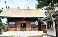 例大祭なのに社殿は飾り気なし。'10.10.03.