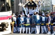 引っ切り無しに車輌通過。'10.10.10.
