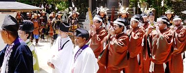 天狗と雅楽が境内を周回'16.05.08.