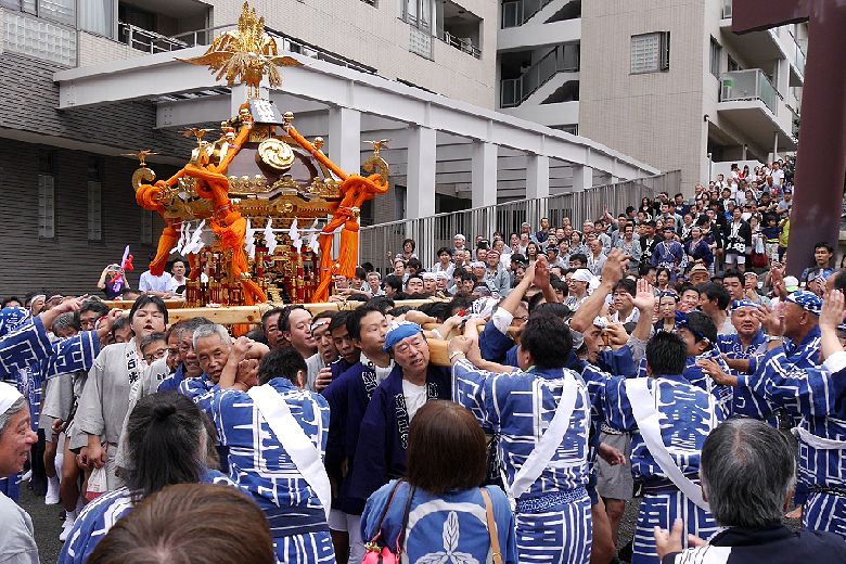 ciroane-toriwaki.jpg(151627 byte)