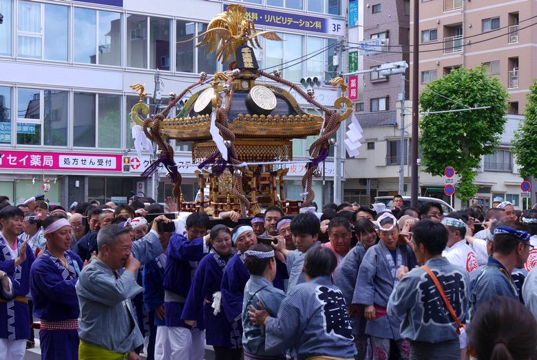 senzoku-katugioe.jpg(154283 byte)
