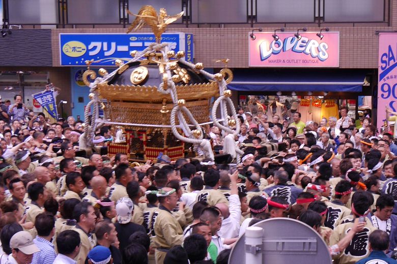 torigoe-kasuga4.jpg(146887 byte)