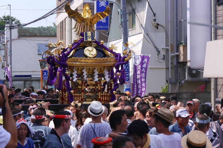 hata-nisinaka.jpg(140013 byte)