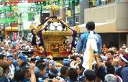 木が入り次は第二鳥居前から宮入。08.08.10.