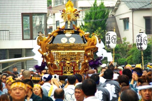 堀切氷川神社の本社神輿。08.09.14.