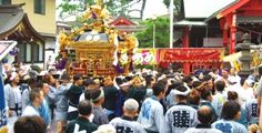 境内でのこれぞ祭りだの神輿揉み。08.09.14.