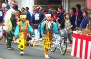 祭り囃子屋台について祭り盛りあげる。08.09.14.