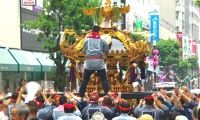人気の二之宮ゆえ担ぎ手もベテラン揃い。08.09.14.