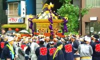 引き受け町会が白山通りを北進。08.09.21.