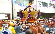 息合った魂振りで威勢よく宮出し。08.09.21.