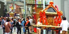 同好会神輿に近づく宮神輿。08.09.21.