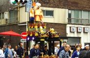 左右に体動かしヴォーと吼える。08.09.21.
