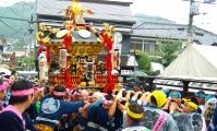 氏子廻りのため路地へ入り込む。08.09.29.