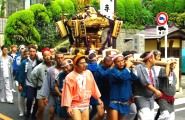 発祥の永福寺前を渡御。08.09.23.