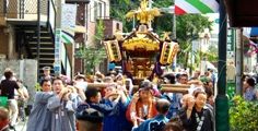 宮神輿が神社前へ戻ってきました。08.09.23.