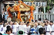 激しさ抑えた神輿揉み。'11.09.11.