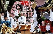 厳かな出御祭。'11.09.25.