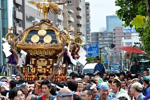 j重厚な風格示す水稲荷神社の神幸祭。'11.09.11.
