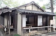 萩の塾を模した松下村塾。'11.10.23.